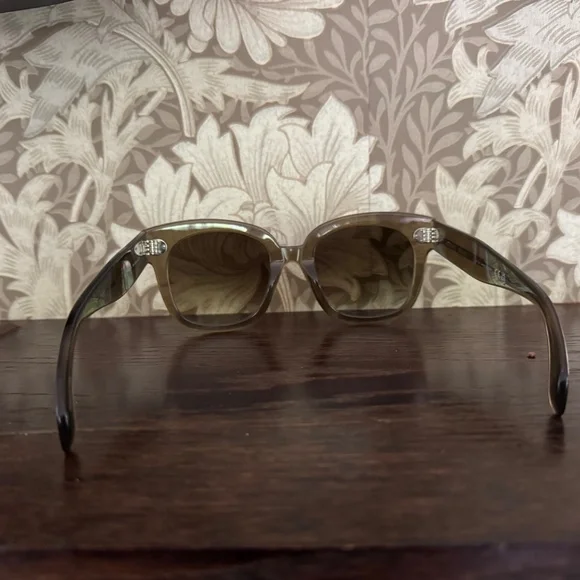 Celine 3 DOTS Sunglasses CL4002UN - Picture 5 of 12